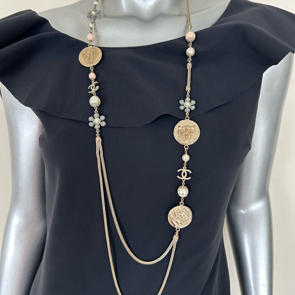 CHANEL long necklace with coins Authentic - Picture 9 of 10
